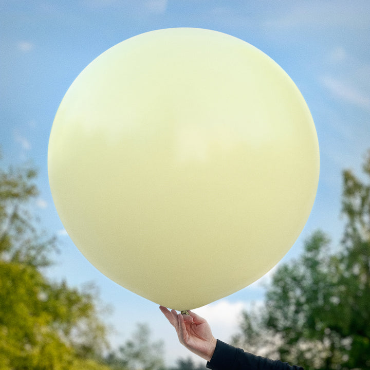 Gräddvit ballong 90 cm