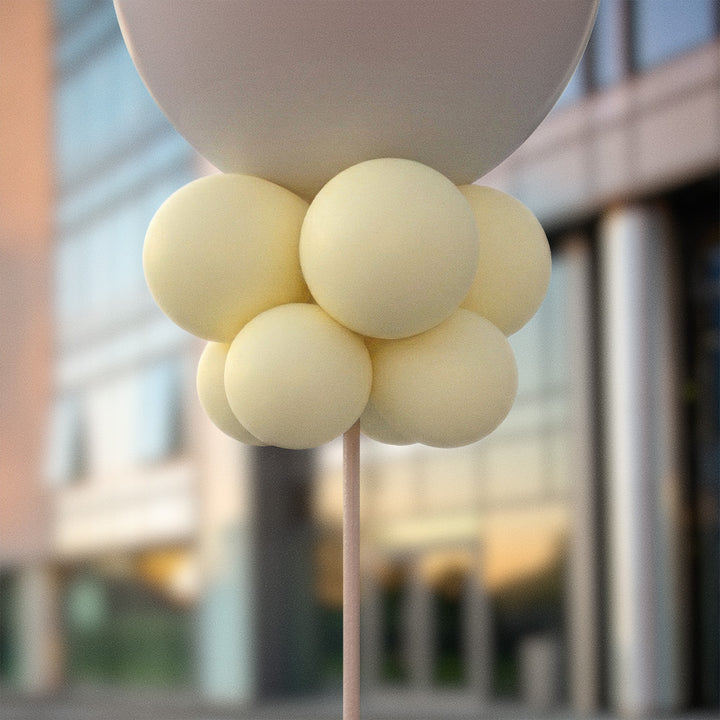 Matt gula ballongknippen 28 cm - 10-pack